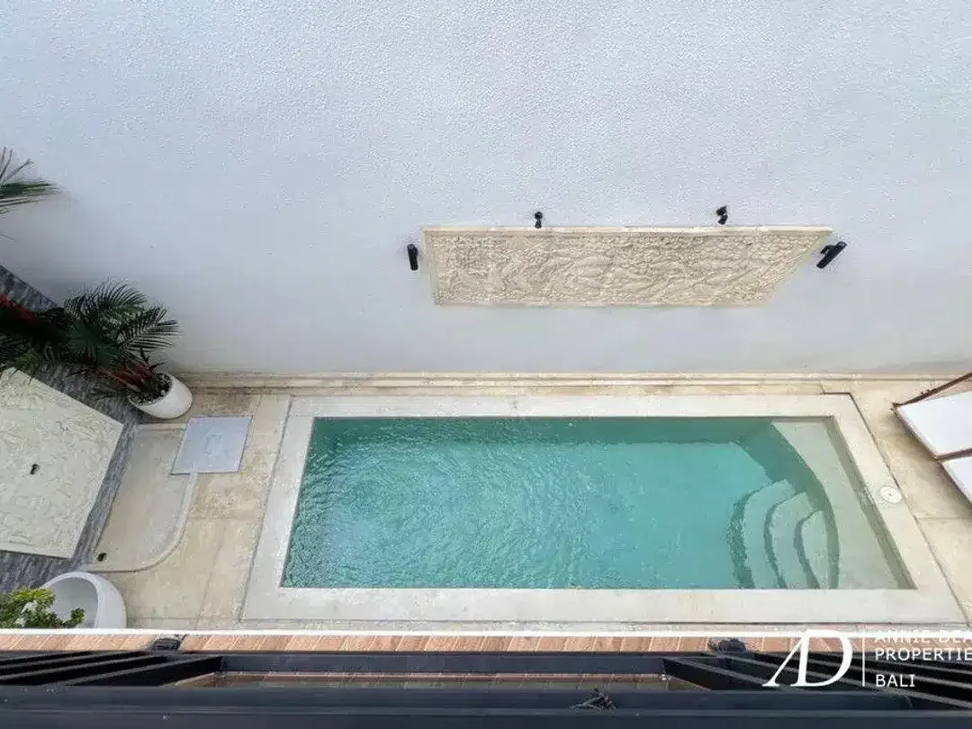 FREEHOLD | MODERN 3-BEDROOM VILLA IN KEROBOKAN NEAR CANGGU - Image 7 of 10