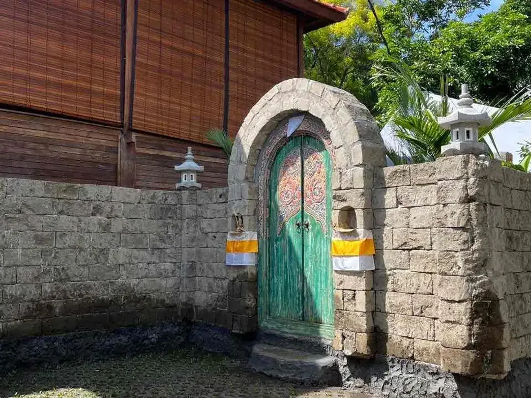 Villa brand new joglo kayu tengulak dekat ubud bali - Image 1 of 10
