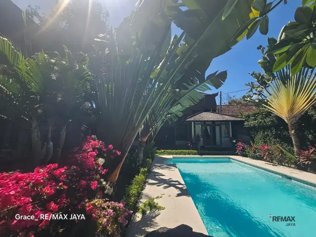 A Timeless Wooden Villa For Leasehold in Legian Kuta. - Image 8 of 10