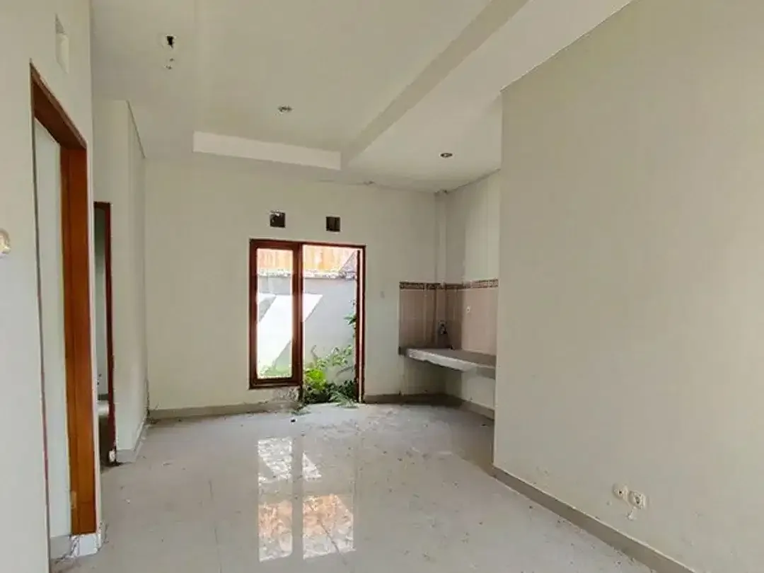 AMS-071.RGL-J Rumah Super Murah Stock Terbatas di Perumahan Exclusive Kota Tabanan - Image 2 of 10
