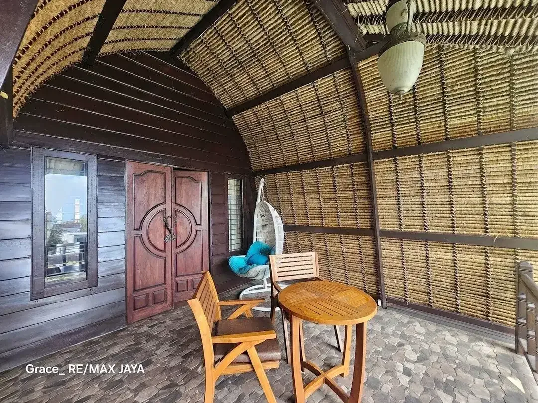 Villa dengan Desain Unik Arsitektur Nusantara Dijual di Balangan - Image 10 of 10