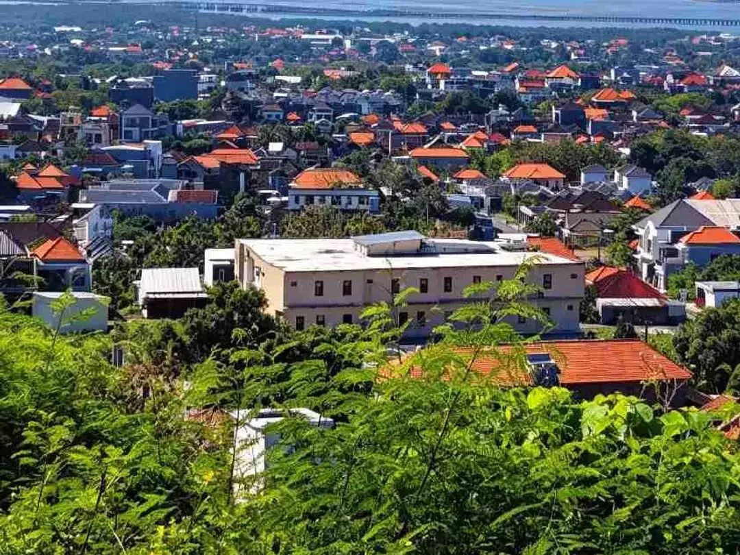 UNBLOCK VIEW LAND
sunisland, jimbaran - south of Kuta, Bali
breathtaking city, sea and harbour view - Image 1 of 10