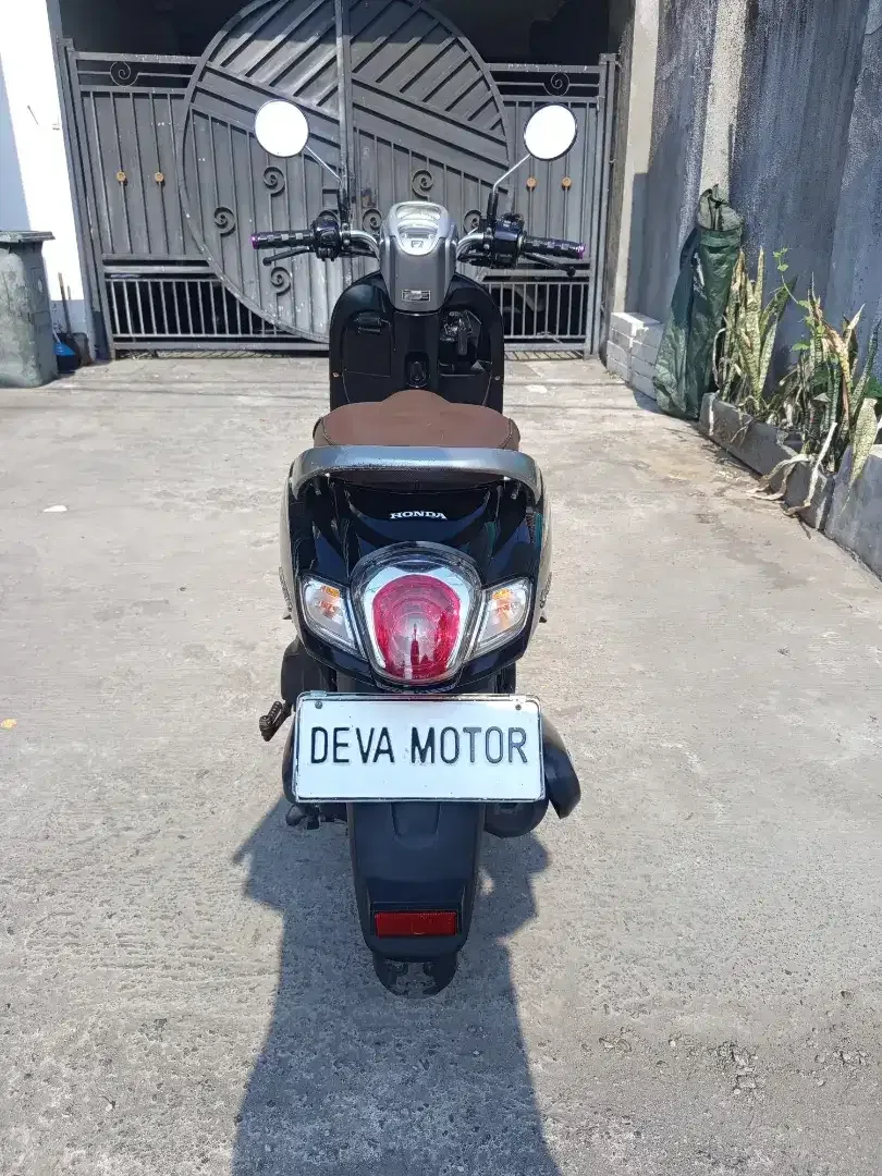 Scoopy 2018 hitam Deva motor DP 2 juta - Image 6 of 7