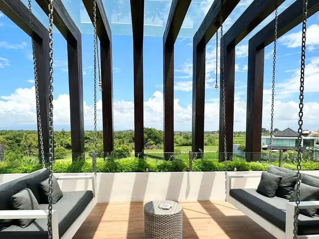 Leasehold - Luxury villa with breathtaking views of majestic mountains - Image 4 of 10