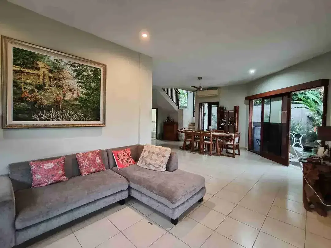 Villa Sanur Bali Pinggir Pantai Lokasi Premium - Image 1 of 10