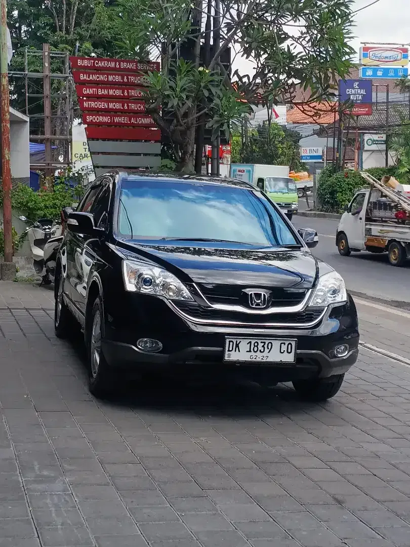 HONDA CR-V 2.4 MATIC ASLI BALI LOW KM 70 RB ISTIMEWA - Image 1 of 10