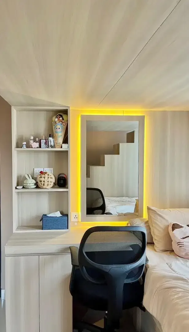 Dipan Tempat tidur minimalis custom - Image 1 of 5