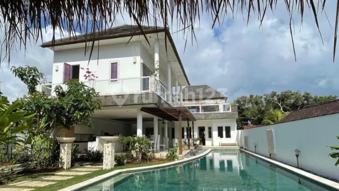Villa Bagus 2 Lantai di Pantai Balangan Jimbaran Badung, Bali - Image 1 of 4