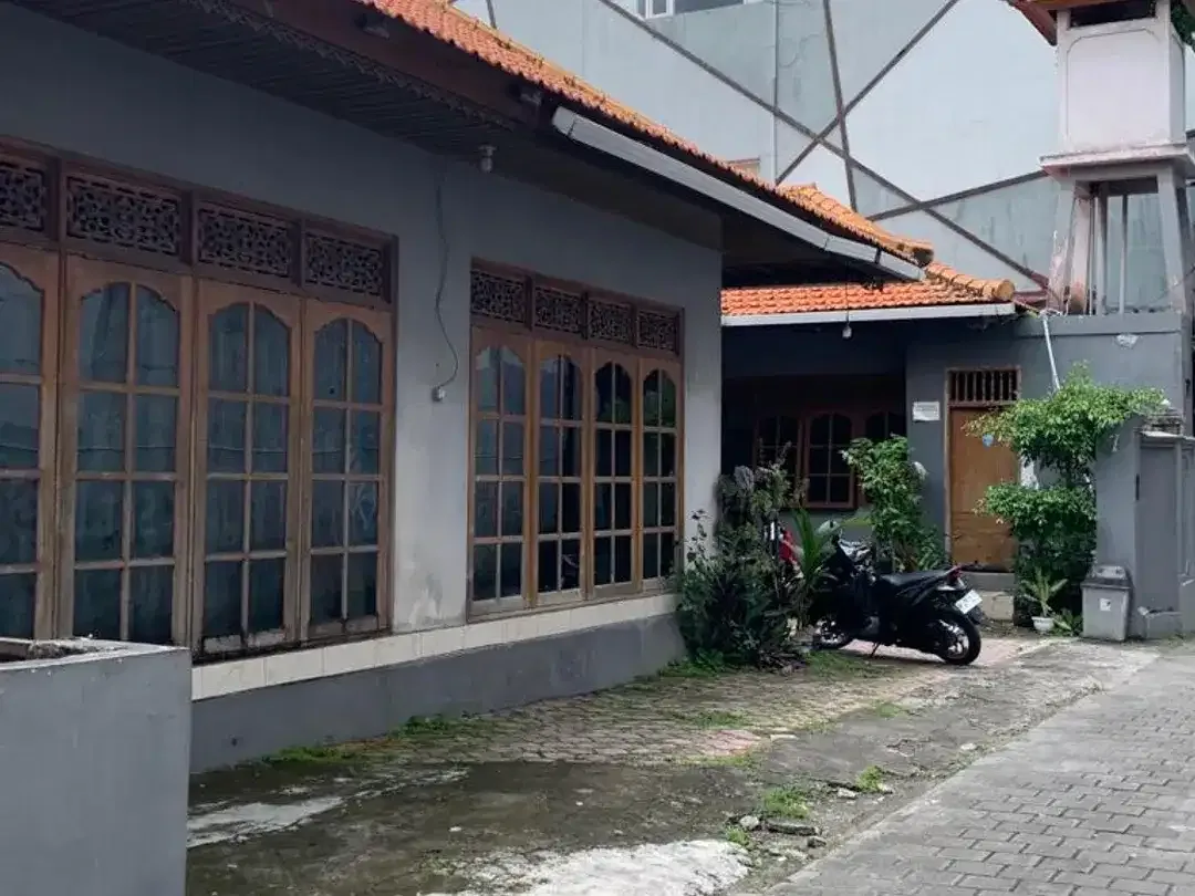 Tanah 3 Are Bonus Bangunan Lokasi Dekat Bandara Jl Kartika Plaza Kuta - Image 1 of 10