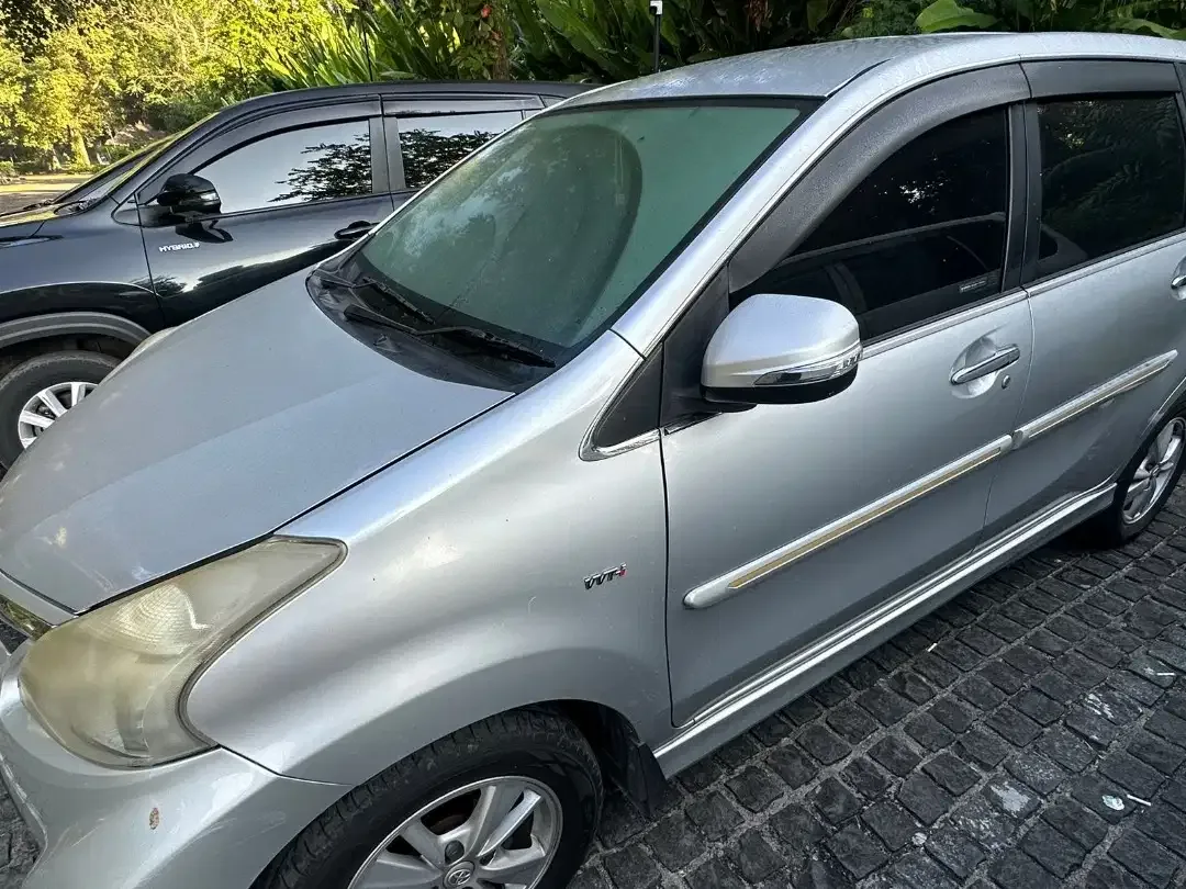TOYOTA AVANZA VELOZ 2015 - Image 4 of 6