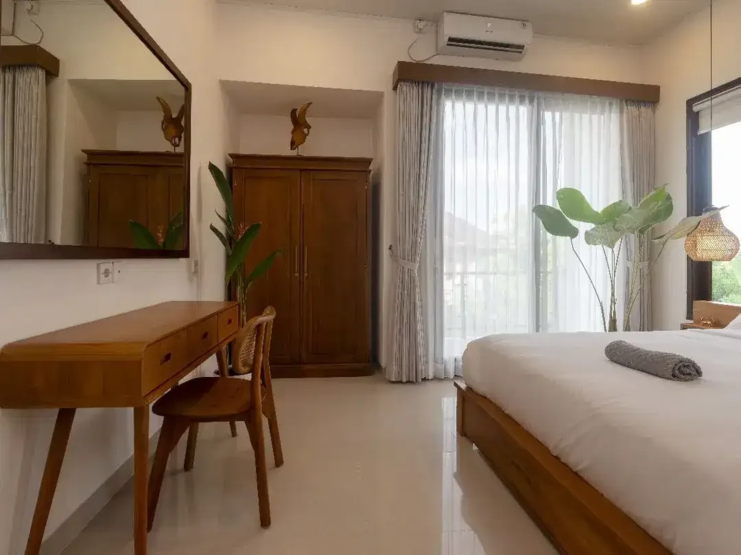 FOR SALE & LEASE FREEHOLD VILLA WITH OCEAN VIEW IN NUSA DUA - Image 8 of 10