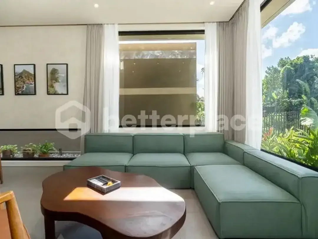 Brand New 3 Bedroom Luxury Villa in Tumbak Bayuh — Closed Living & Rooftop Pool - Image 5 of 10