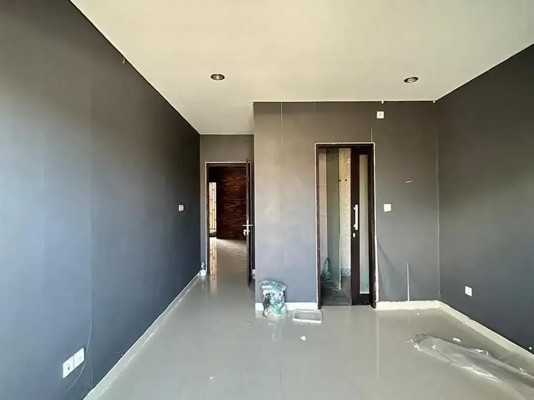 Rumah besar diperumahan elit dijual, Area Renon. - Image 7 of 10
