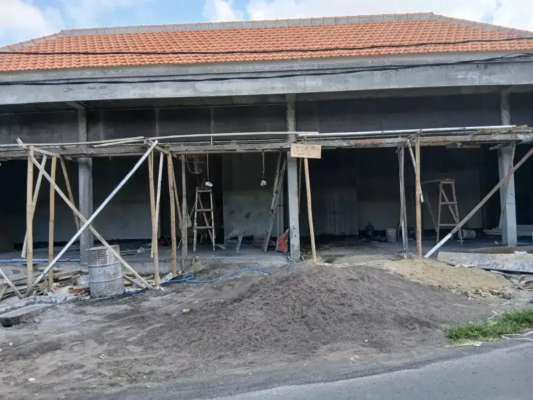 DISEWAKAN — RUKO COMPACT 45M2 DI LOKASI STRATEGIS UMALAS - Image 2 of 5