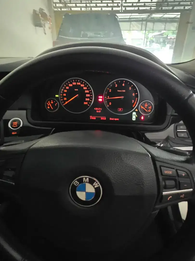 Bmw 520i 2012 Putih Automatic Sunroof - Image 7 of 7