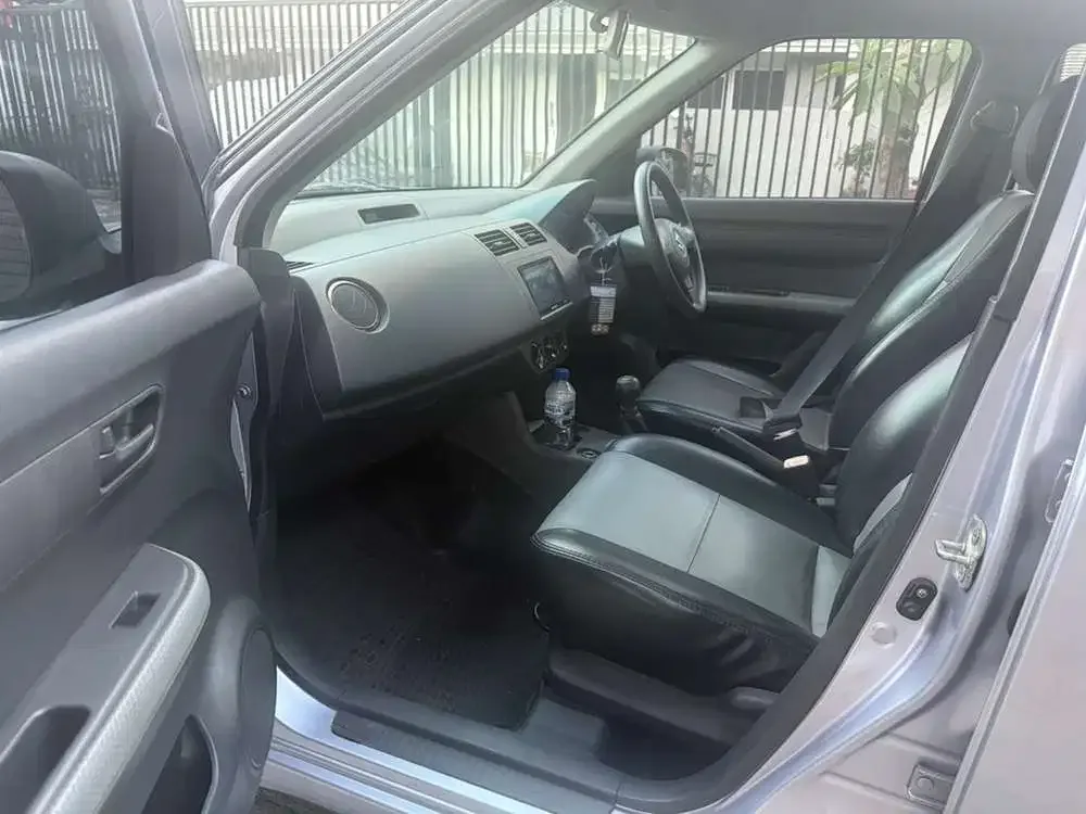 Suzuki Swift 2008 Bensin - Image 2 of 8