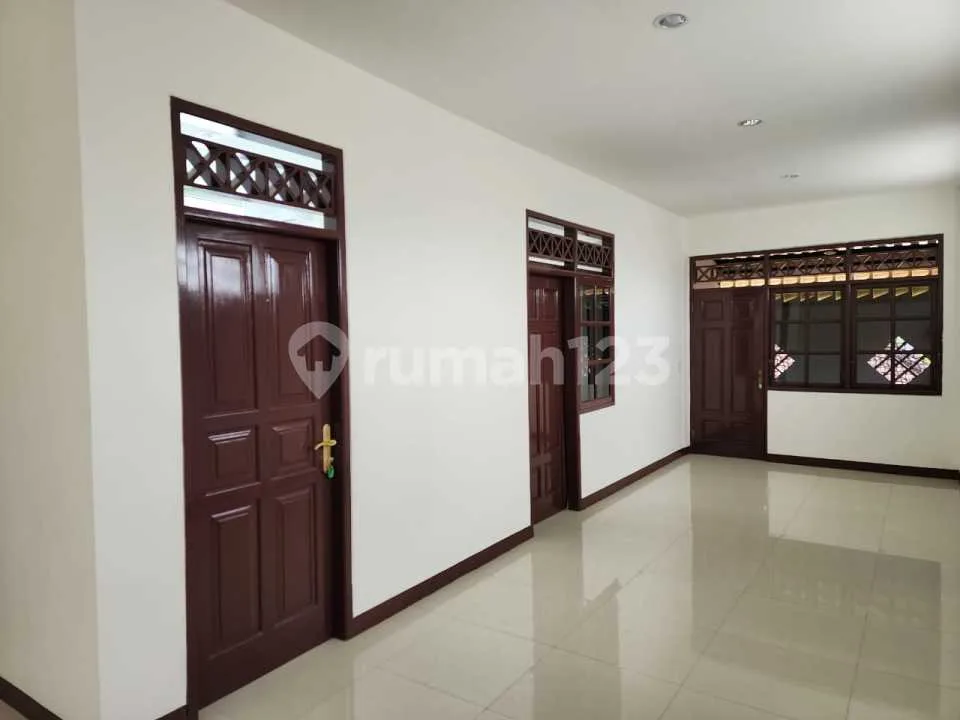 Di Jual Cepat Rumah + Toko Area Strategis Dan Premium Kuta - Image 2 of 4