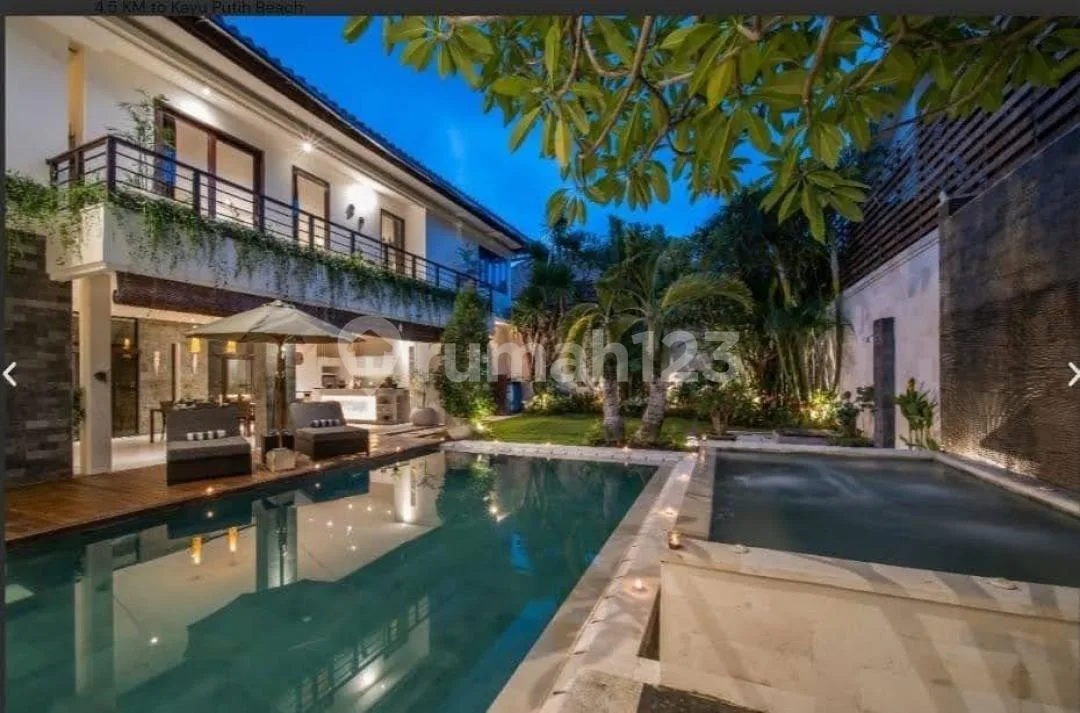 Villa Private 2Lt Luas Full Furnished Pool Strategis di Seminyak - Image 4 of 4