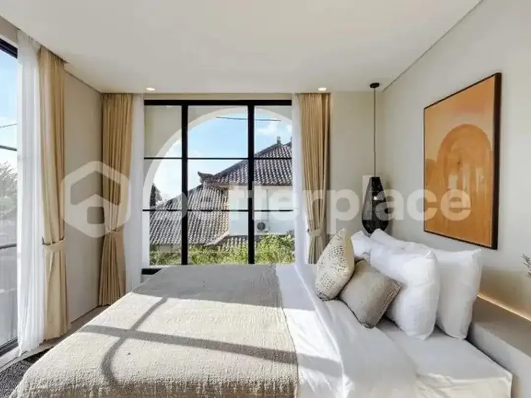 Stunning 3 Bedroom Villa in Uluwatu with Rooftop – Mediterranean Style and Prime Investment Potential - Image 4 of 10