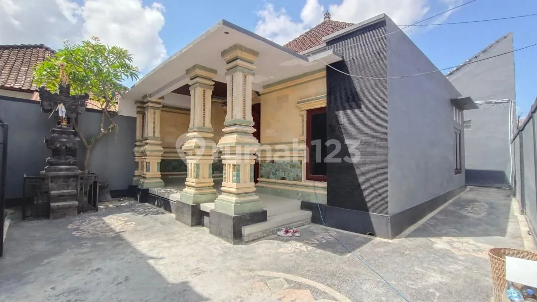 Dijual Rumah Tinggal + Usaha Kos-Kosan di Denpasar Utara - Image 1 of 4