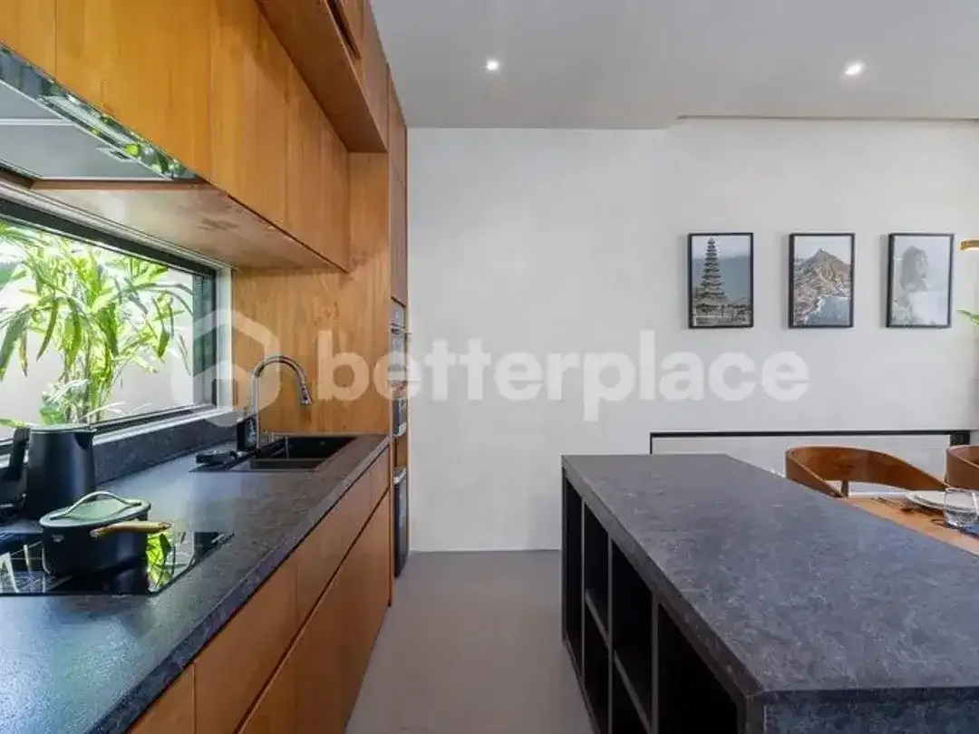 Brand New 3 Bedroom Luxury Villa in Tumbak Bayuh — Closed Living & Rooftop Pool - Image 8 of 10
