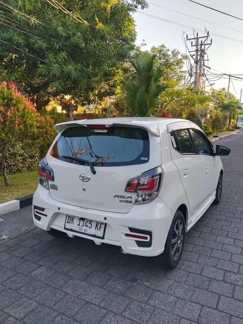 Daihatsu Ayla R 1.2 Matic Lowkm DP 5 JT - Image 4 of 9