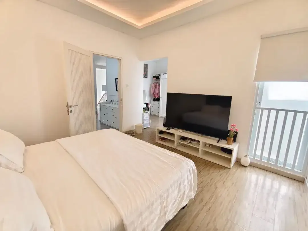 rumah 3 lantai siap huni di puri gading jimbaran,fully furnish,dkt GWK - Image 8 of 10