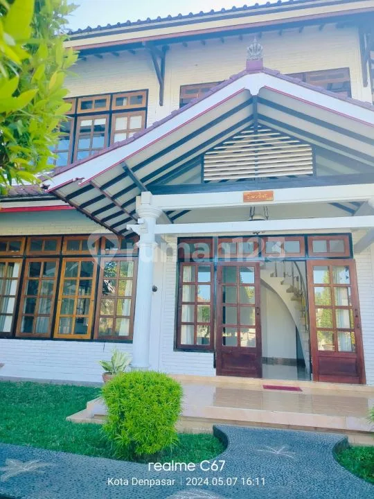Disewakan Villa 3BR Strategis Dekat Plaza Renon Denpasar Bali - Image 2 of 4