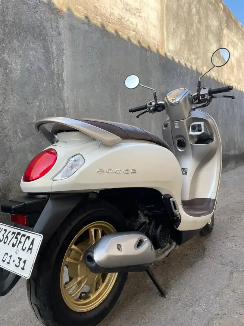 Scoopy 2021 // dp 1.5 jt - Image 2 of 7