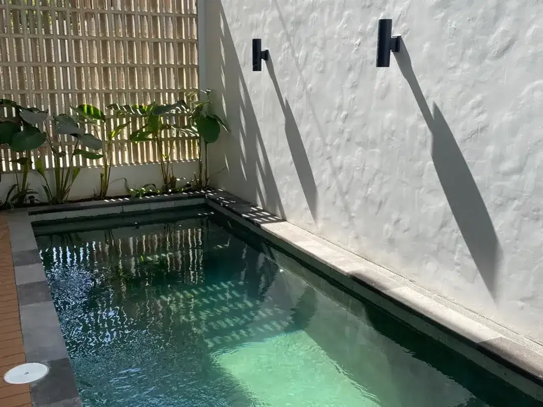 FOR RENT VILLA BARU  PRIVAT POOL JALAN KAKI KE PANTAI LOKASI SANUR - Image 1 of 8