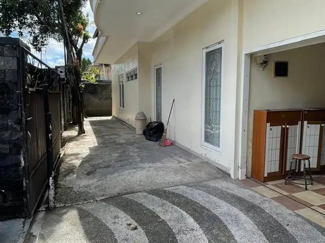 RUMAH DIKOMPLEK EXCLUSIVE 2 LANTAI DIJUAL – DAUH PURI, DENPASAR BARAT. - Image 4 of 10