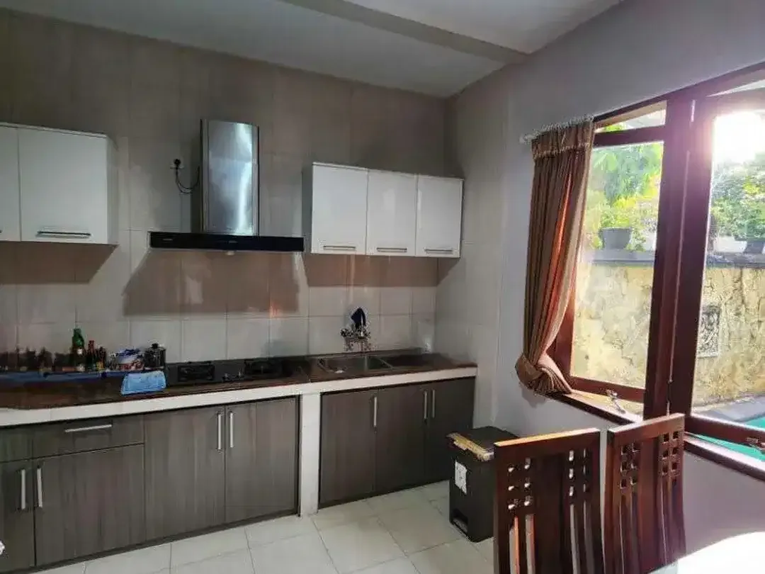 [FOR SALE] Luxurious Modern 4-Bedroom Villa with Private Pool in the Heart of Sanur Tourism Hub - Image 7 of 8
