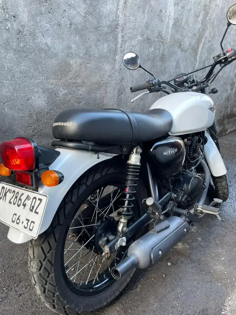 Kawasaki w 175 2019 - Image 4 of 5