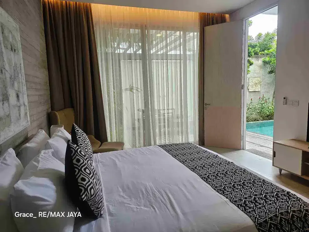 Two Bedroom Modern Tropical Villa at Seminyak Kuta, walking distance to Beach - Image 7 of 7