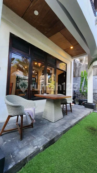 Villa Cantik 3 Kamar di Kerobokan Lokasi Strategis Fully Furnish - Image 2 of 4