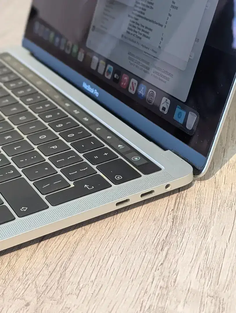 MACBOOK PRO TOUCHBAR 2017 16/512 - Image 4 of 7