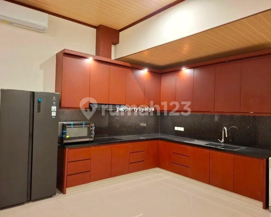 3 Bedroom Villa All Rooms Interconnected In Sanur West Side With Garden - Image 2 of 4