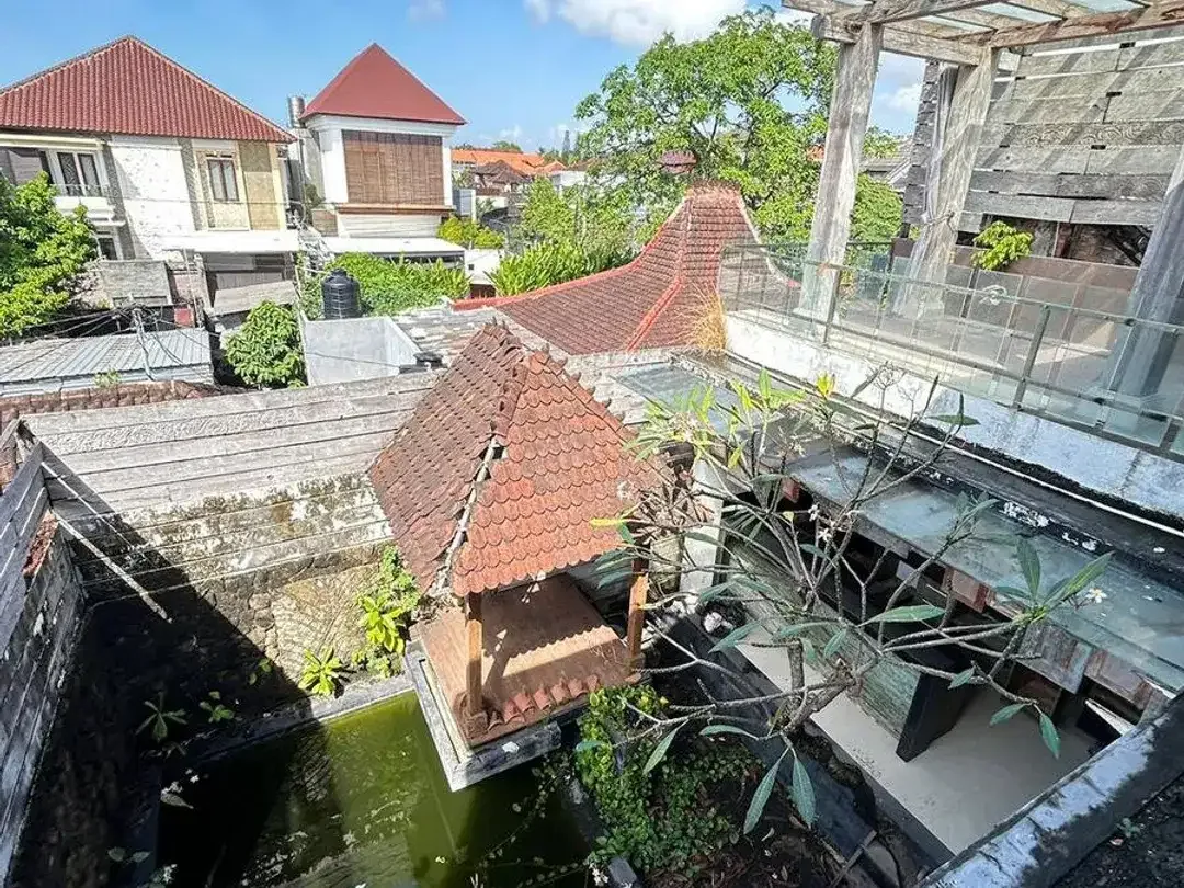 Rumah besar diperumahan elit dijual, Area Renon. - Image 2 of 10