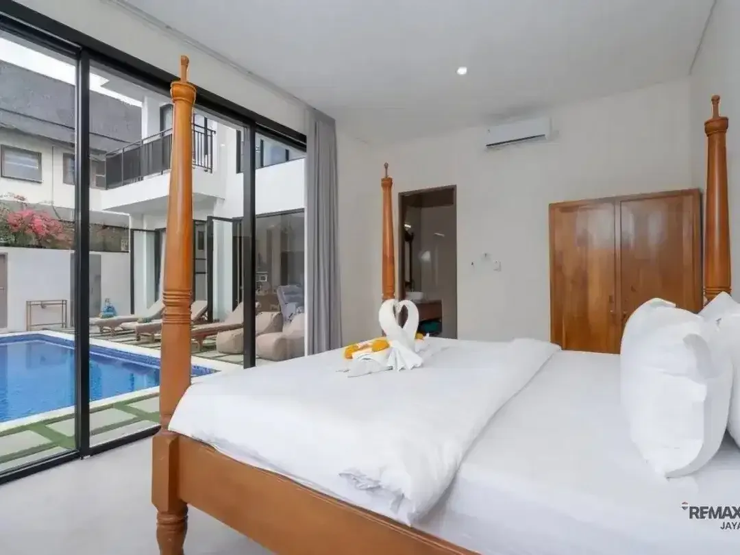Modern 6 Bedroom Villa Dijual, di Padang Linjong Canggu - Image 4 of 10