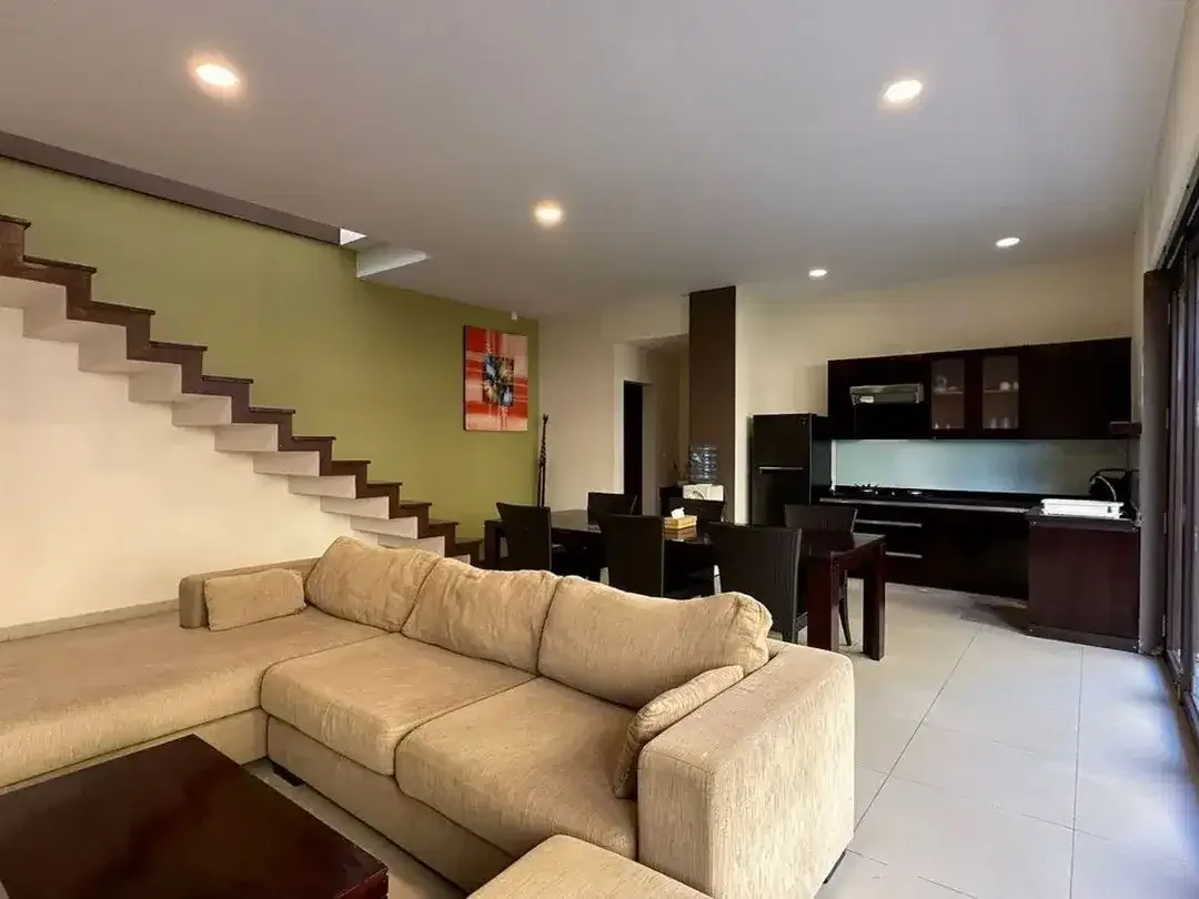 Villa 3 Kamar Tidur Fully Furnished Dijual, di Seminyak - Image 2 of 6
