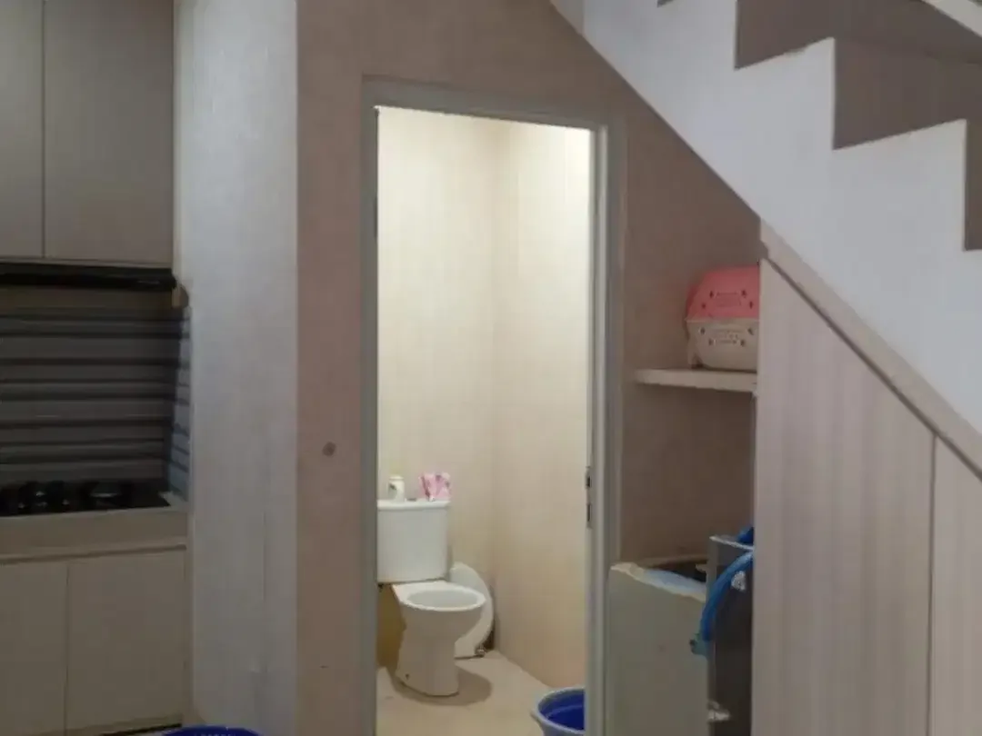 Rumah Bagus 2 Lantai Full Furnished Disewakan, di Area Jimbaran - Image 10 of 10