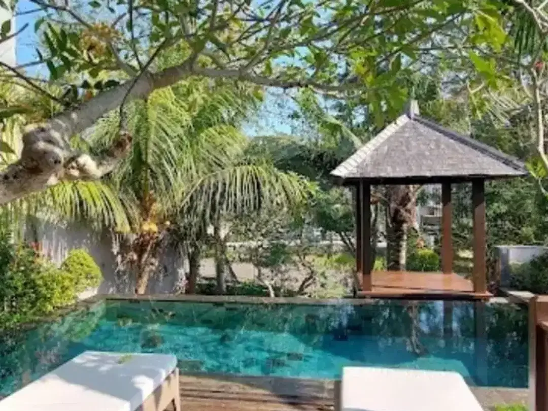 VILLA  LUMBUNG 2 LANTAI DI SAKURA JIMBARAN - Image 3 of 10