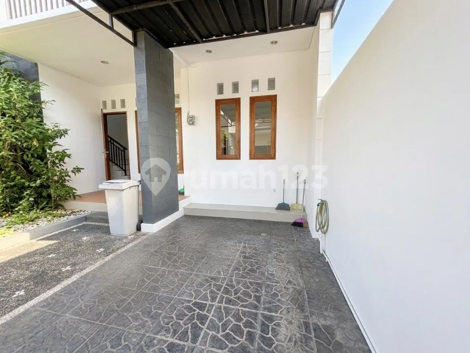 Disewakan Rumah Minimalis 2 LT, di Tukad Badung, Renon, Denpasar - Image 2 of 4