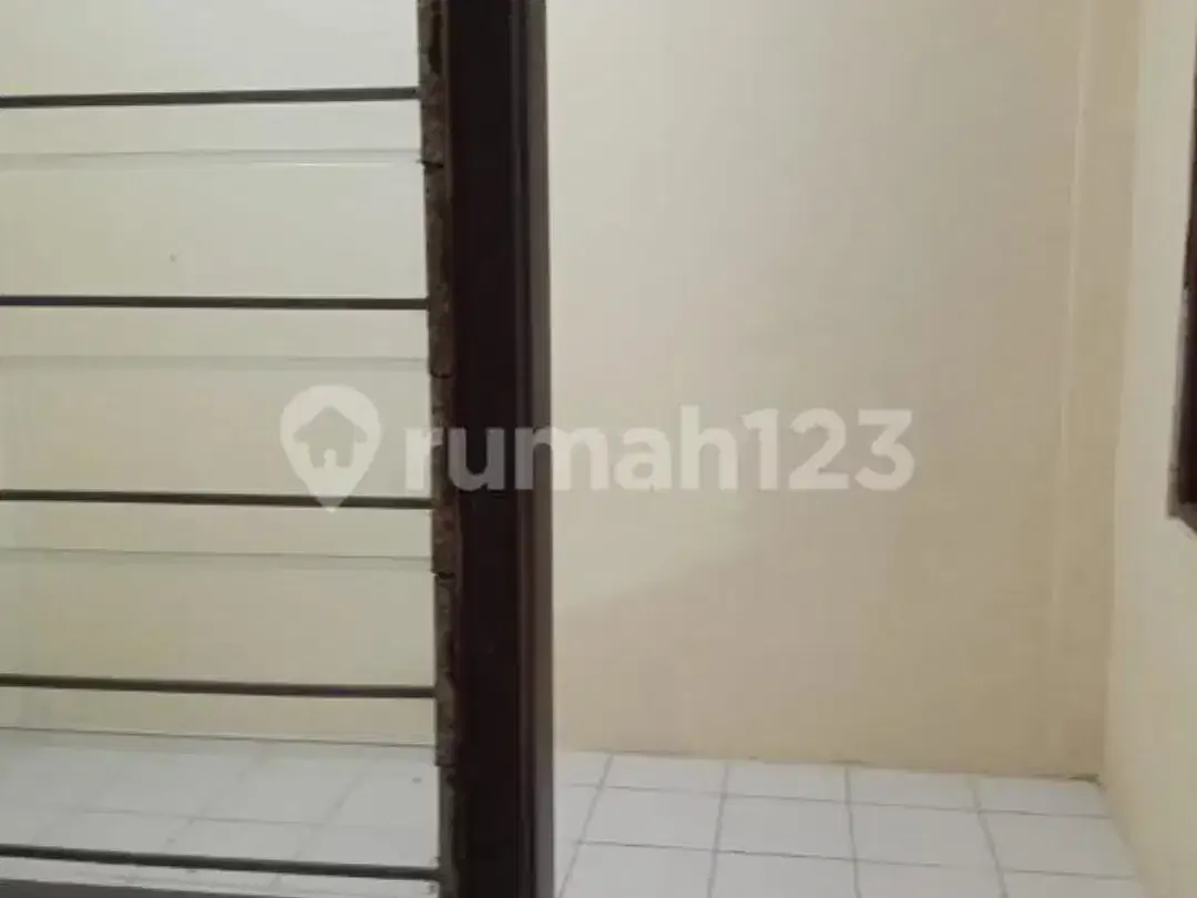 Disewakan Rumah Hunian Sejuk Lingkungan Perumahan - Image 2 of 5