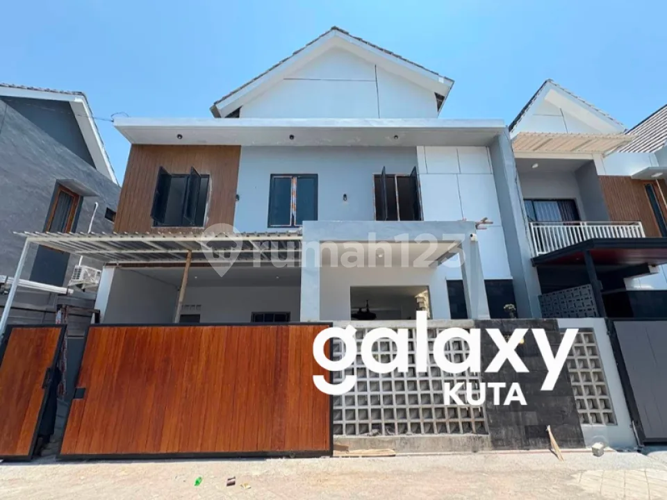 Disewakan Stylish Villa With Pool For Rent Monthly In Soputan Denpasar Barat - Bali - Image 1 of 4