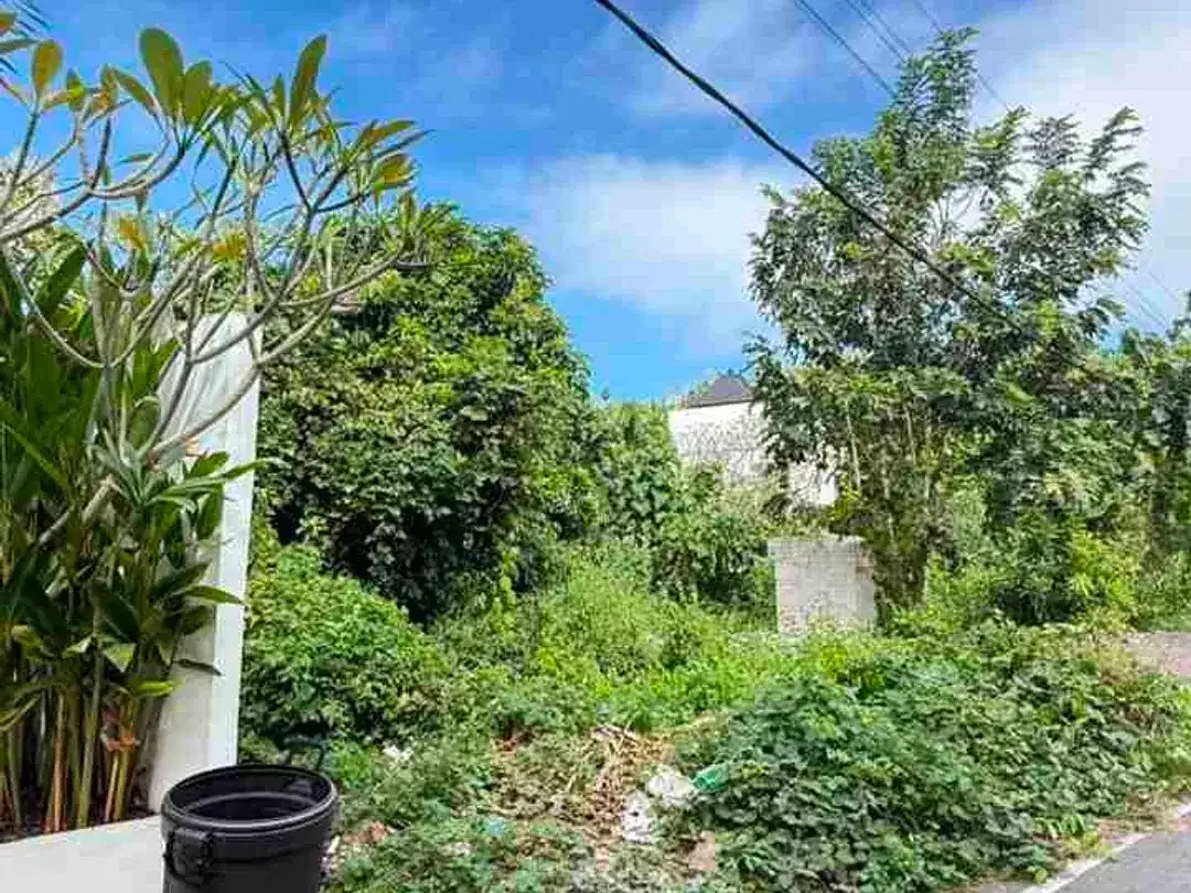 Dijual Tanah 200m² Hanya 5 Menir Menuju Pantai Melasti Bali - Image 2 of 10