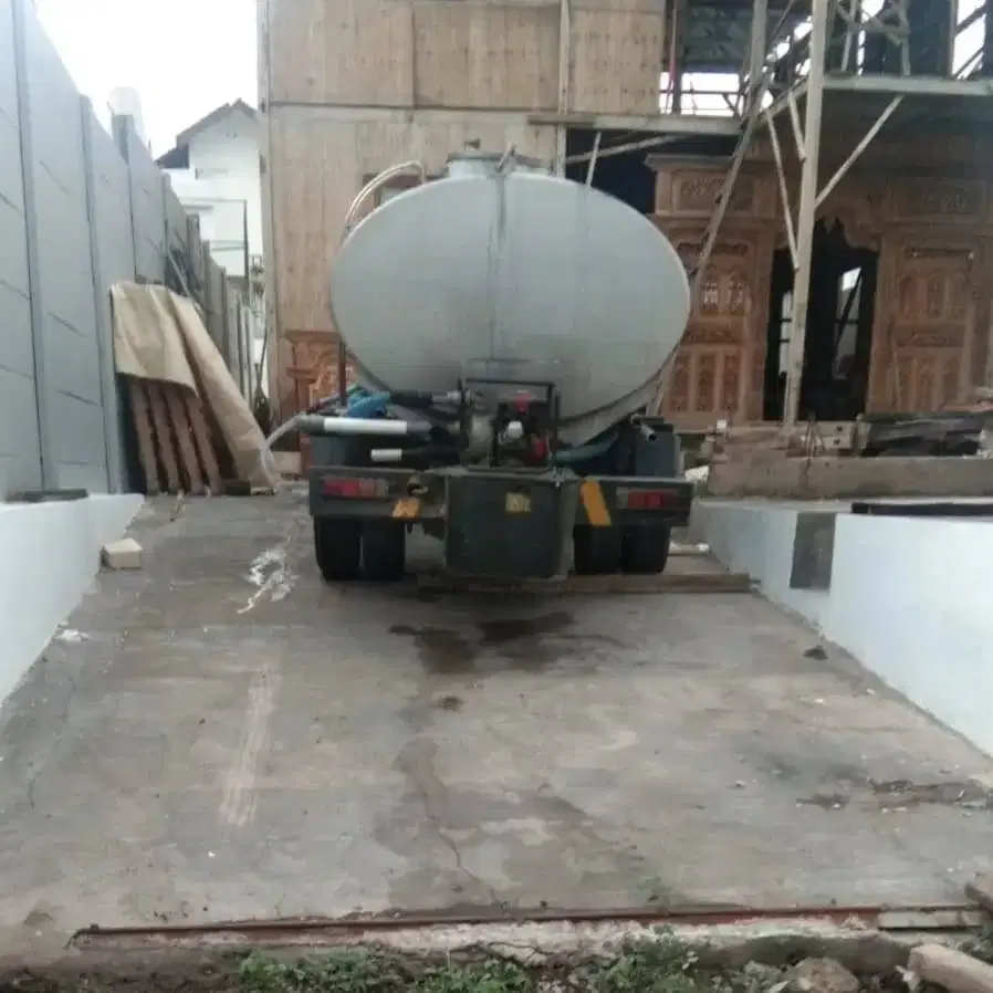 Toyota Dyna 110ET Tangki 5000L Bali - Image 8 of 8