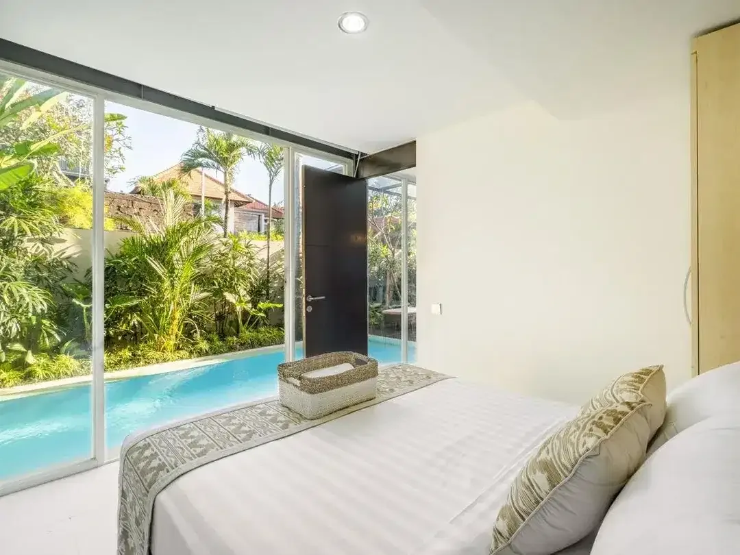 Freehold Villa 2 Lantai Area Premium Siap Huni - Image 10 of 10