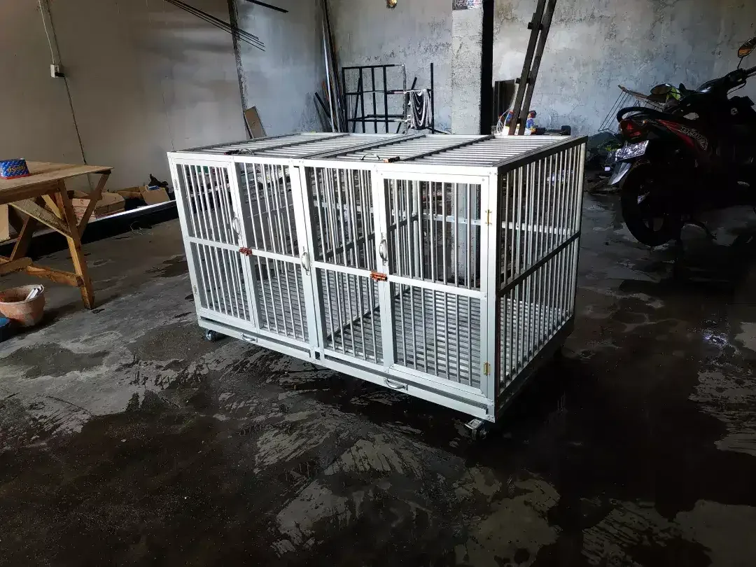 Kandang anjing almunium - Image 2 of 4