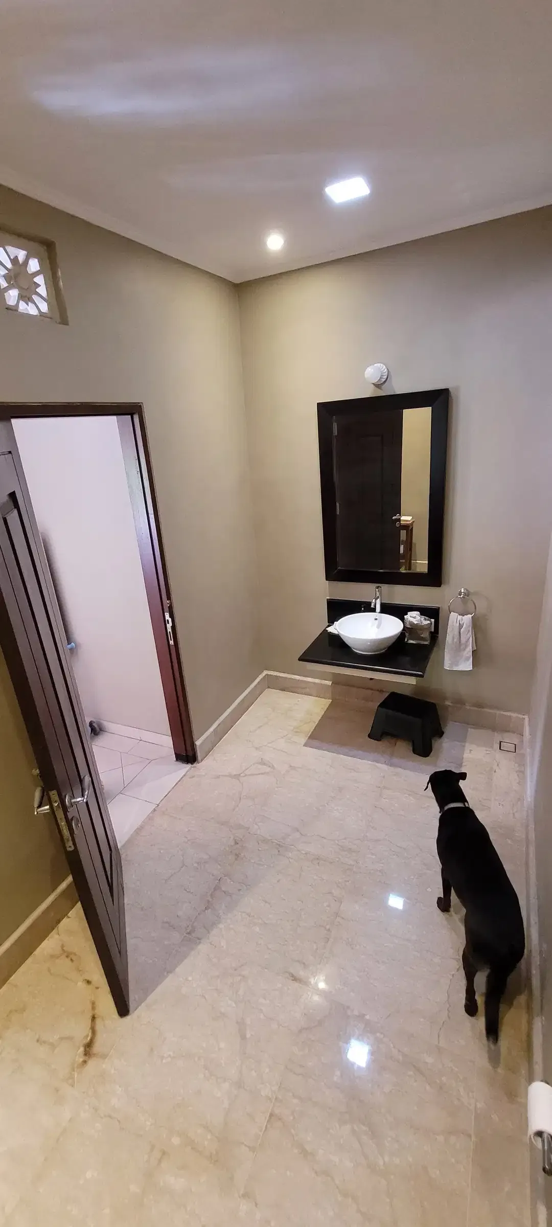3 BEDROOMS LEBAK SARI VILLA FOR SALE - Image 9 of 10